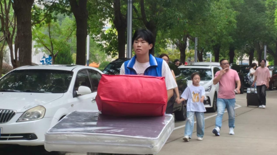 筑梦启航，温暖相伴  ——建筑工程学院喜迎2025级新生